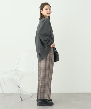 earth music&ecology ウ゛ィンテージ風裏毛ロゴプルオーバー Charcoal Gray