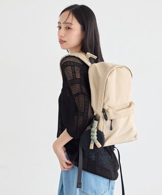 earth music&ecology ぷくぷくチャーム付リュック Beige