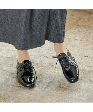 ing <ing>ソフトレースアップシューズ ブラックエナメル