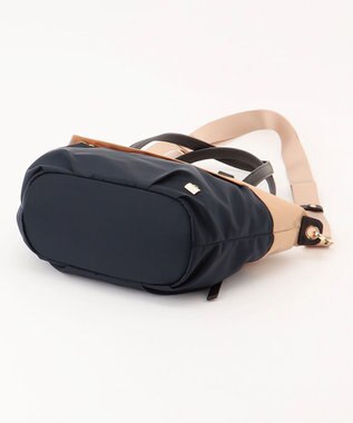 LA BAGAGERIE ウォータープルーフナイロン　2WAYハンドバッグ ベージュ