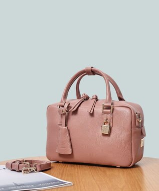 style code 【PADMA/パドマ】 キーチャーム付 本革ボストンバッグ