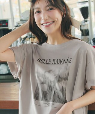 Tiaclasse L 【おのののかさん着用】「サマケア」グラフィックプリントTシャツ グレージュ