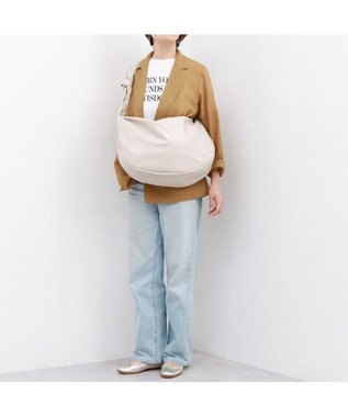 UNBILLION カシュカシュ cachecache / ソフトエナメルノットビッグショルダー アイボリー