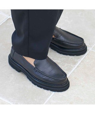 ing <ing>タンクソールモカデザインローファー ブラック