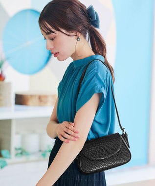 Tiaclasse 【安田美沙子さん着用・2TYPE肩紐/ショルダー&斜め掛け】フラップミニバッグ ブラックA(クロコ調）