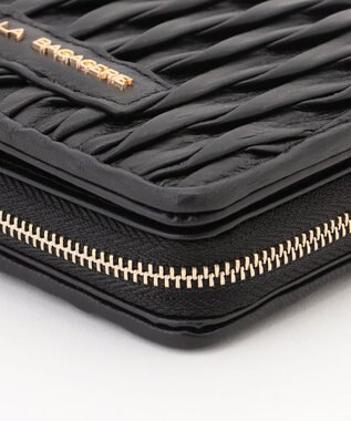 LA BAGAGERIE シープレザープリーツ加工二つ折り財布 ブラック
