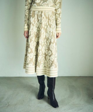 GRACE CONTINENTAL フローラルラメニットスカート ホワイト