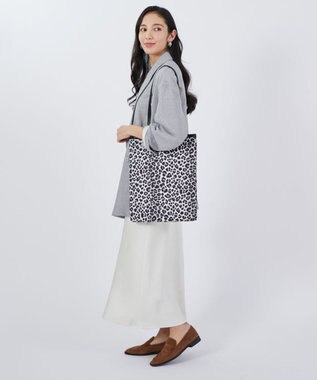 LeSportsac VERTICAL CITY TOTE/アップタウンレオパード/ブラック アップタウンレオパード/ブラック