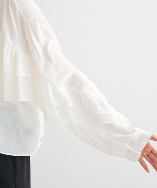 Green Parks シアーフリルショート丈ブラウス Off White