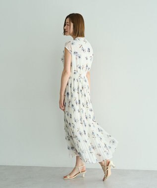 YECCA VECCA フラワー柄フリルプリーツワンピース Off White