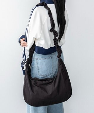 WEGO 【ユニセックス着用ITEM】ハーフムーンドロストショルダー ブラック