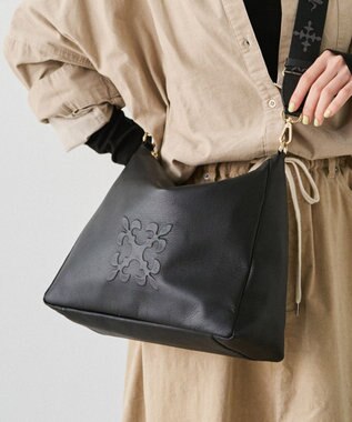 russet エンボスモノグラム2WAYショルダーバッグ(CE-1692) Black