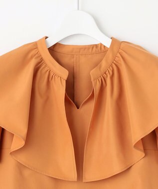 Feroux 【洗える】ラッフルスキッパー ブラウス オレンジ系