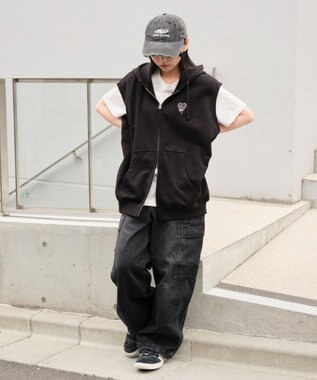 WEGO 【ユニセックス着用ITEM/MLサイズ展開】ワンポイントノースリジップパーカー ブラック