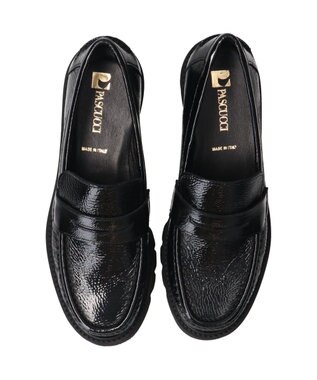 INTER-CHAUSSURES 【PASCUCCI】エクストラライトソールローファー ブラックエナメル