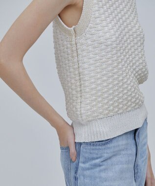 BEIGE， DENIS / ノースリーブトップス Gold