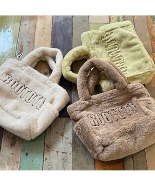 ROOTOTE 3637【ふわふわ】SC.スクエア.ファー.ロゴ-A 01：アイボリー