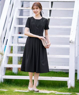 Tiaclasse L 【2TYPEスリーブ/半袖・ノースリーブ・洗える】タックフレアワンピース 半袖：ブラック