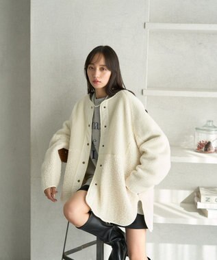 earth music&ecology 粒違い切替ボアブルゾン Ivory