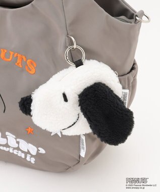 Y'SACCS SNOOPYデザイン サイドギャザー2wayトート　Mサイズ(スケートボード） グレー