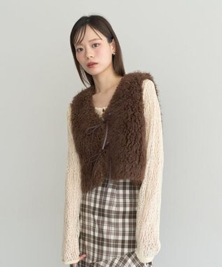 earth music&ecology フェイクファーショートジレ Brown