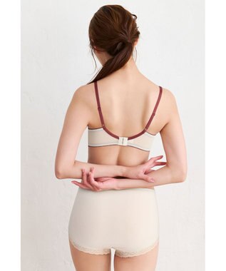 WACOAL 【重力ケアブラ】 ノンワイヤーブラ バストを重力から守る まる胸をキープ ラクなつけごこち Gカップまで対応 大きいサイズ レディース BXB194 /ワコール アイボリー