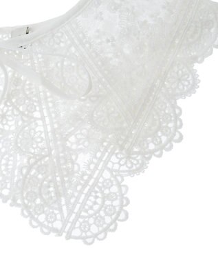 earth music&ecology シアー刺繍レース付け襟 Off White
