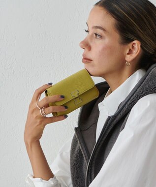 IACUCCI 【バイカラー】アバ ウォレット CERVO イエロー