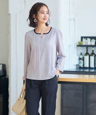 Tiaclasse 【洗える】大人上品な配色ピンタックブラウス グレーネイビー