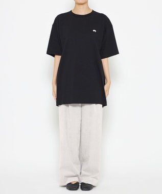 uncrave 【UNISEXあり】トンカツ Tシャツ（uncrave WHITE） ブラック