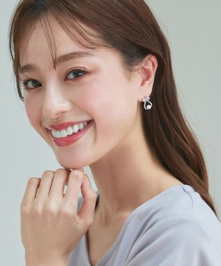 Tiaclasse 【金属アレルギー対応／選べる2タイプ】リボン＋パールピアス シルバーB