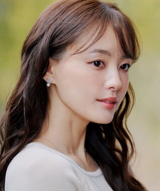 Tiaclasse 【金属アレルギー対応／選べる2タイプ】リボン＋パールピアス シルバーＡ