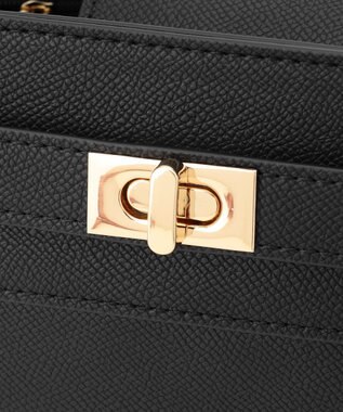 組曲 ベルトデザインスクエアショルダーバッグ ブラック系