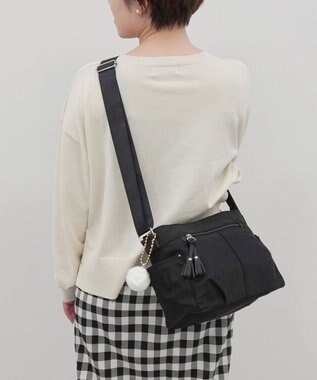 ACE BAGS & LUGGAGE kanana project collection タッセル-e ショルダーバッグ 横 68872 ブラック