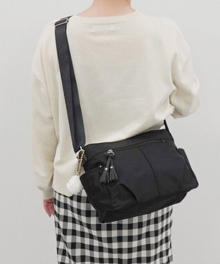 ACE BAGS & LUGGAGE kanana project collection タッセル-e ショルダーバッグ 横 68872 ブラック