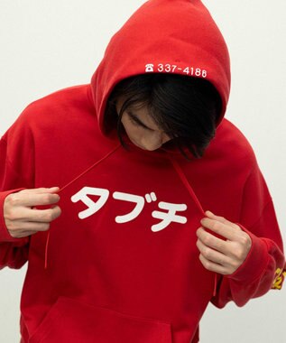 NAVE タブチ×NAVE ロゴフーディ レッド系