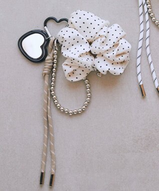 earth music&ecology ミラー×シュシュチャーム