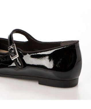 ing <ing>【WEB限定】ストラップフラットシューズ ブラックエナメル