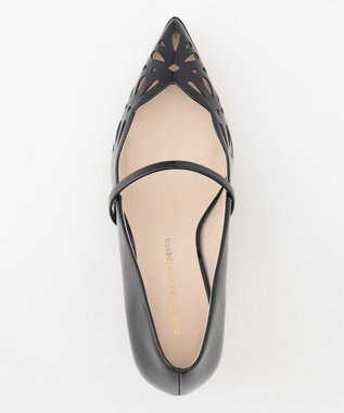 GRACE CONTINENTAL カットワークローパンプス ブラック