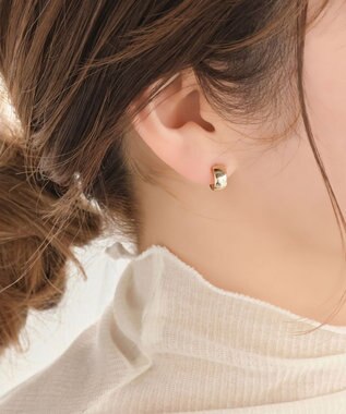 Phoebe 【金属アレルギー対応】【痛くないシリーズ】モードミニマルフープライトフィットイヤリング　ゴールド