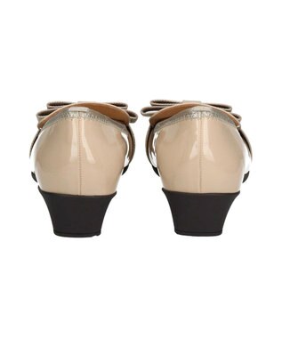 Bridget Birkin ＜3E＞【Bridget Birkin Walk】スクエアオペラコンフォートシューズ ベージュエナメル