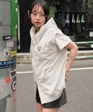 WEGO 【ユニセックス着用ITEM/MLサイズ展開】ワンポイントノースリジップパーカー アッシュグレー