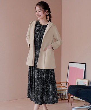 Tiaclasse L 【安田美沙子さん着用・新色/XSサイズ追加・洗える】フラワープリント配色ワンピース ブラック