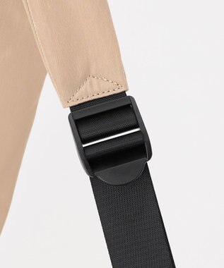 LA BAGAGERIE 【maison vert】 【トラベルにぴったり！】メニーポケットボディショルダーバッグ ベージュ