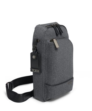 TUMI HARRISON 「グレゴリー」スリング ダーク チャコール