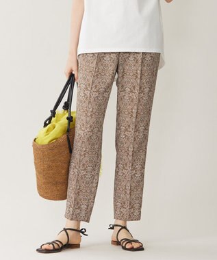 自由区 【洗える】ダマスクフローラルプリントテーパード パンツ モカ