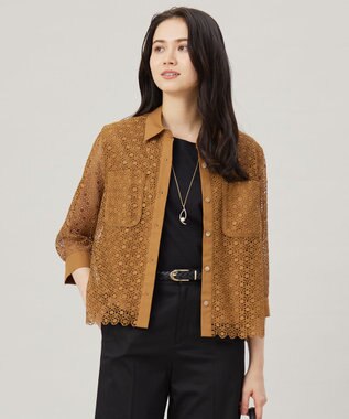 自由区 【ドラマ「明日はもっと いい日になる」着用】【洗える】ジオメトリックフラワーレースクロップド丈シャツ ブラウス モカ