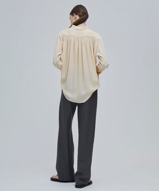 BEIGE， OLGA / シャーリングブラウス L.Orange