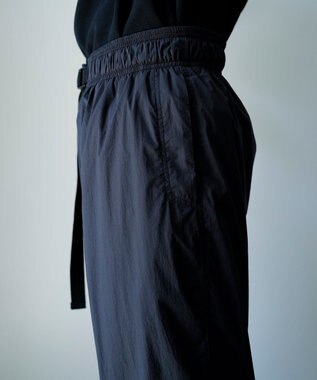 UNFILO MENS LIGHT MOVE ワイドパンツ チャコール