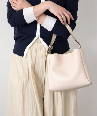 INTER-CHAUSSURES 【LORISTELLA】スマートソフト・バケットバッグ